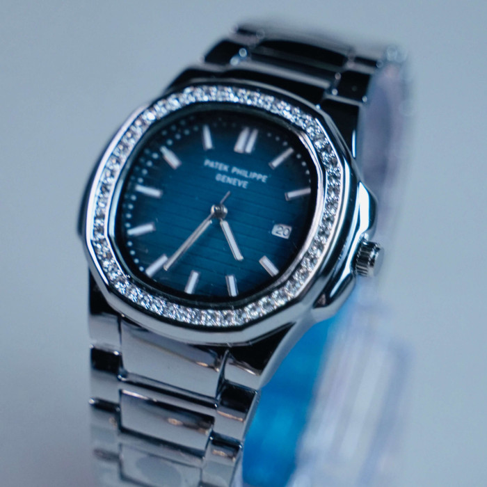 PATEK PHILIPPE QUARTZ DIAMOND BORDER BLUE X SILVER 